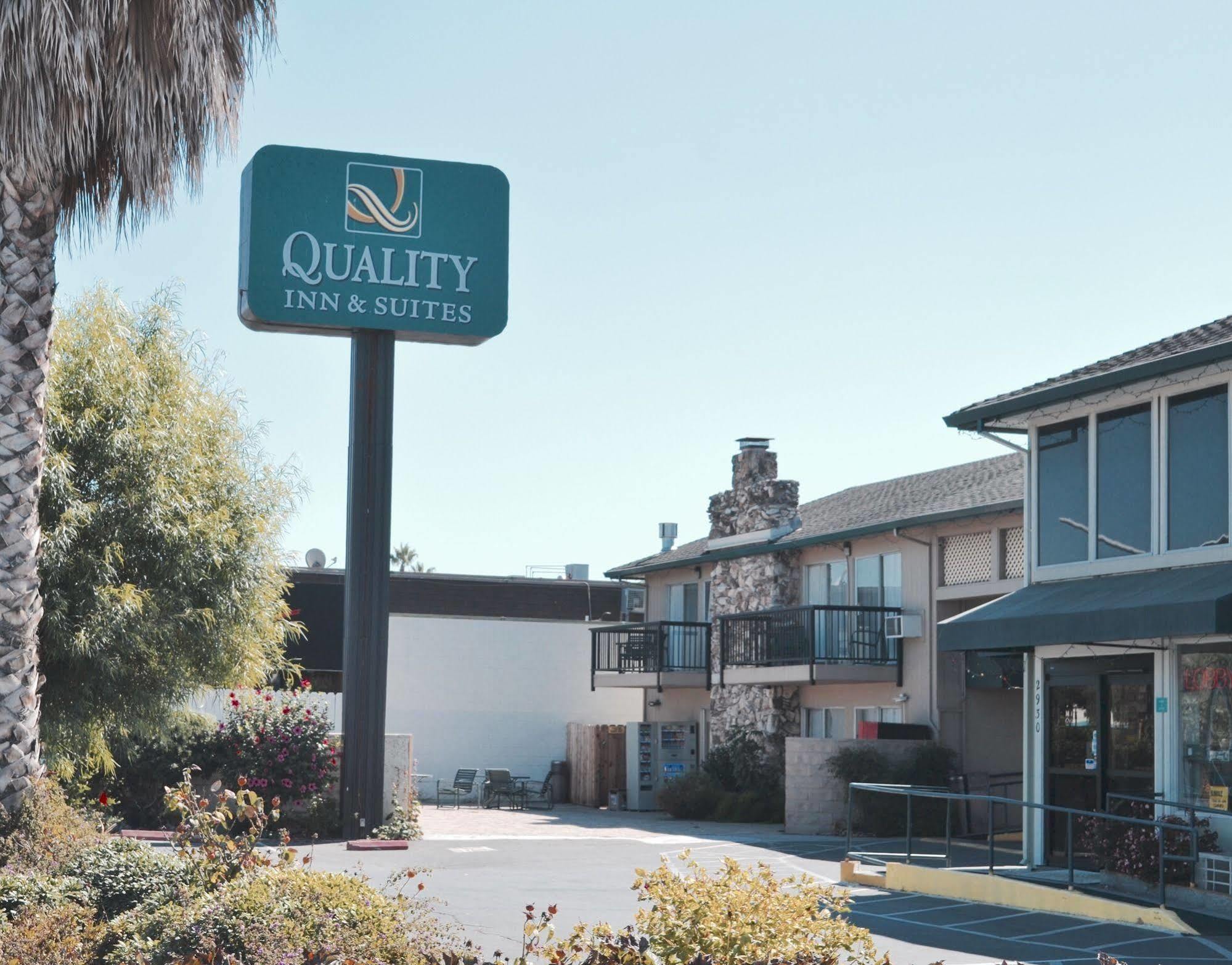 Quality Inn & Suites Silicon Valley Santa Clara Exterior photo